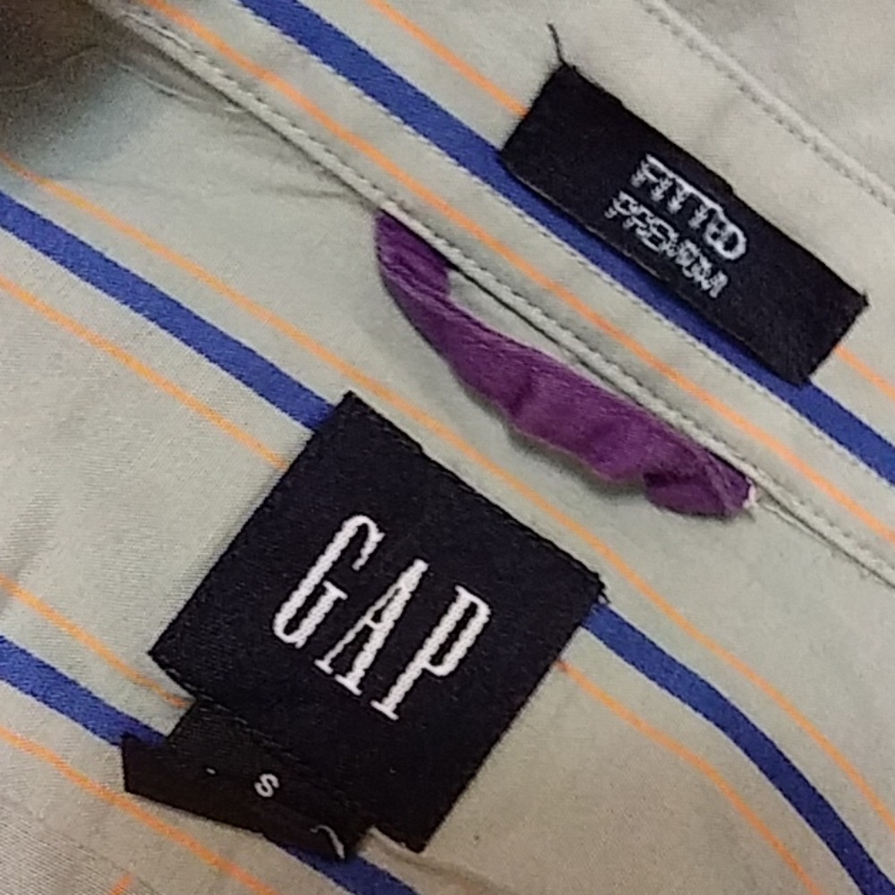 GAP Boy's Fitted Premium size small s